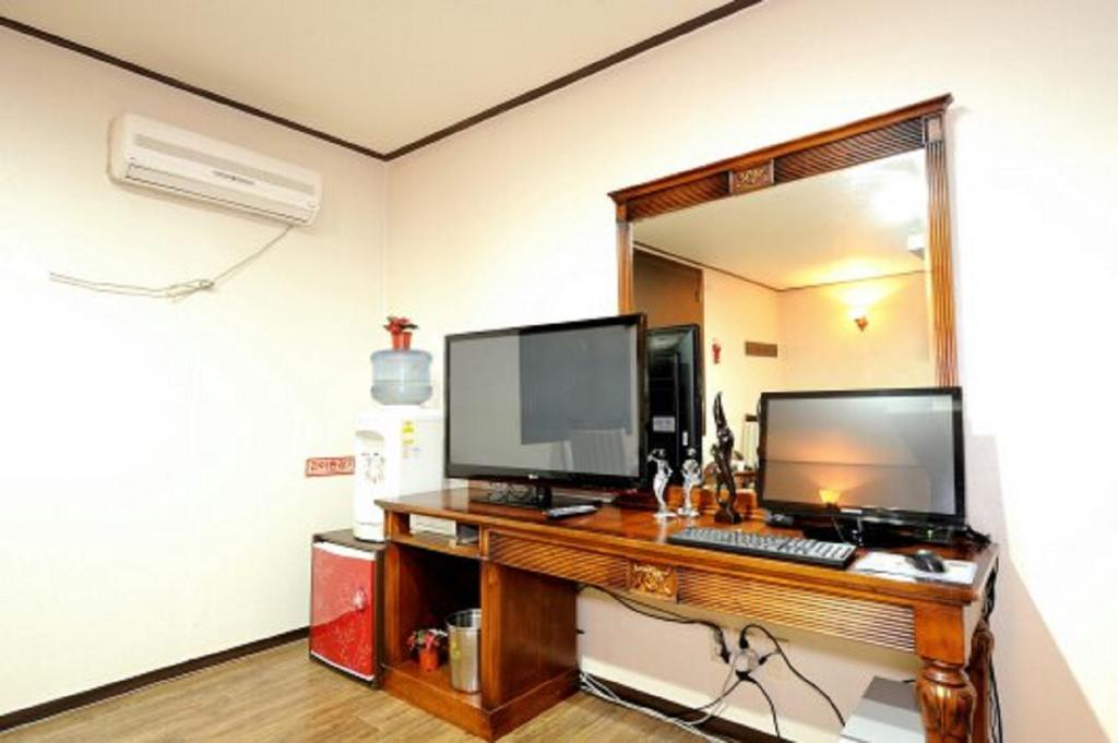 Guangju Hotel Banana Gwangju Metropolitan City Exterior photo