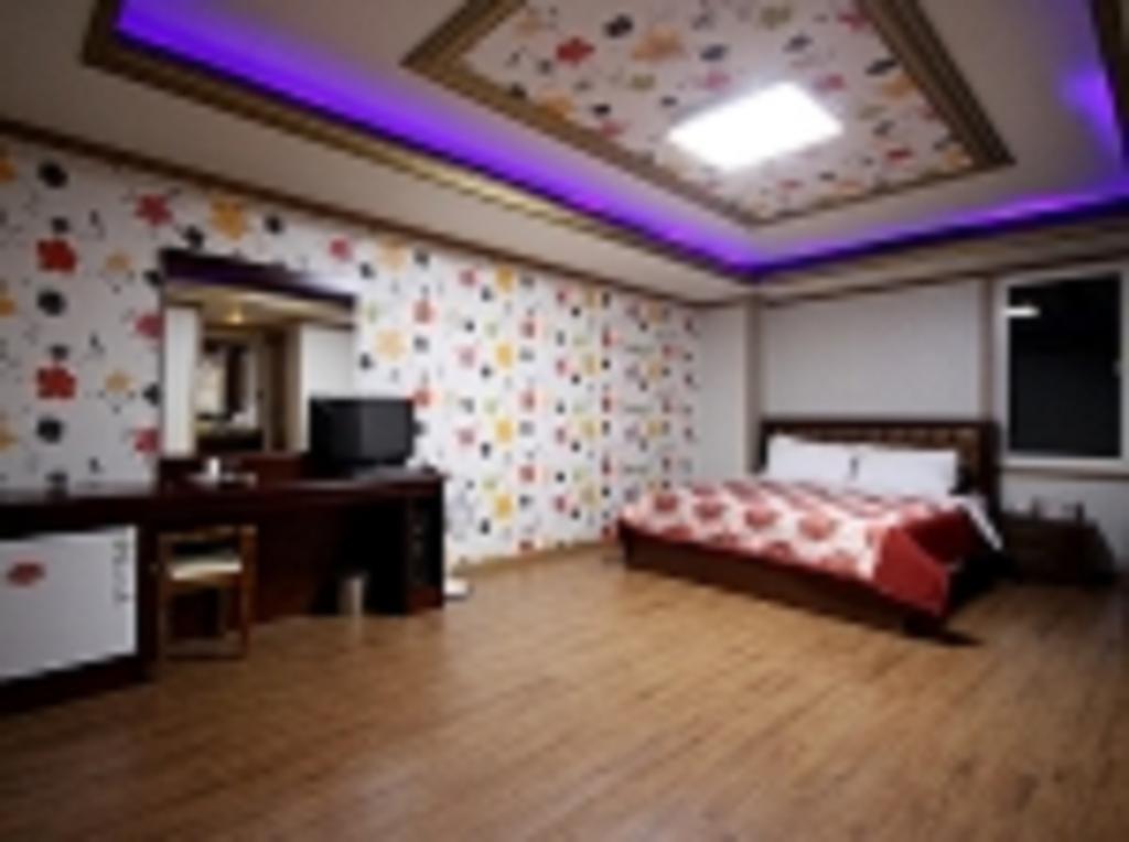 Guangju Hotel Banana Gwangju Metropolitan City Exterior photo