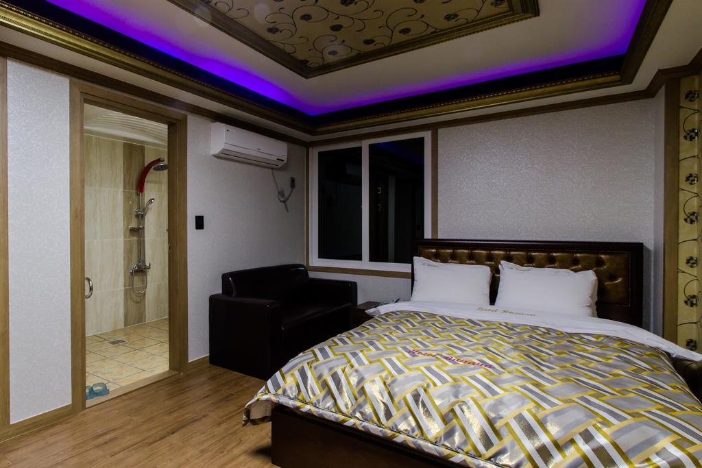 Guangju Hotel Banana Gwangju Metropolitan City Exterior photo