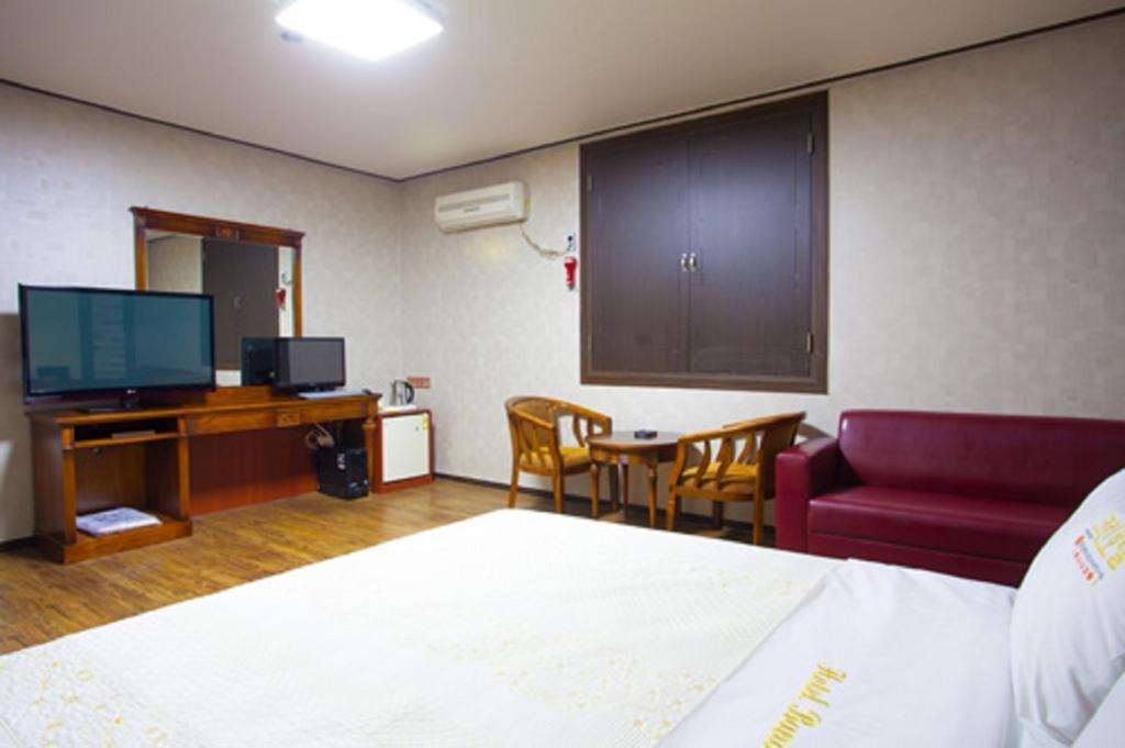 Guangju Hotel Banana Gwangju Metropolitan City Exterior photo
