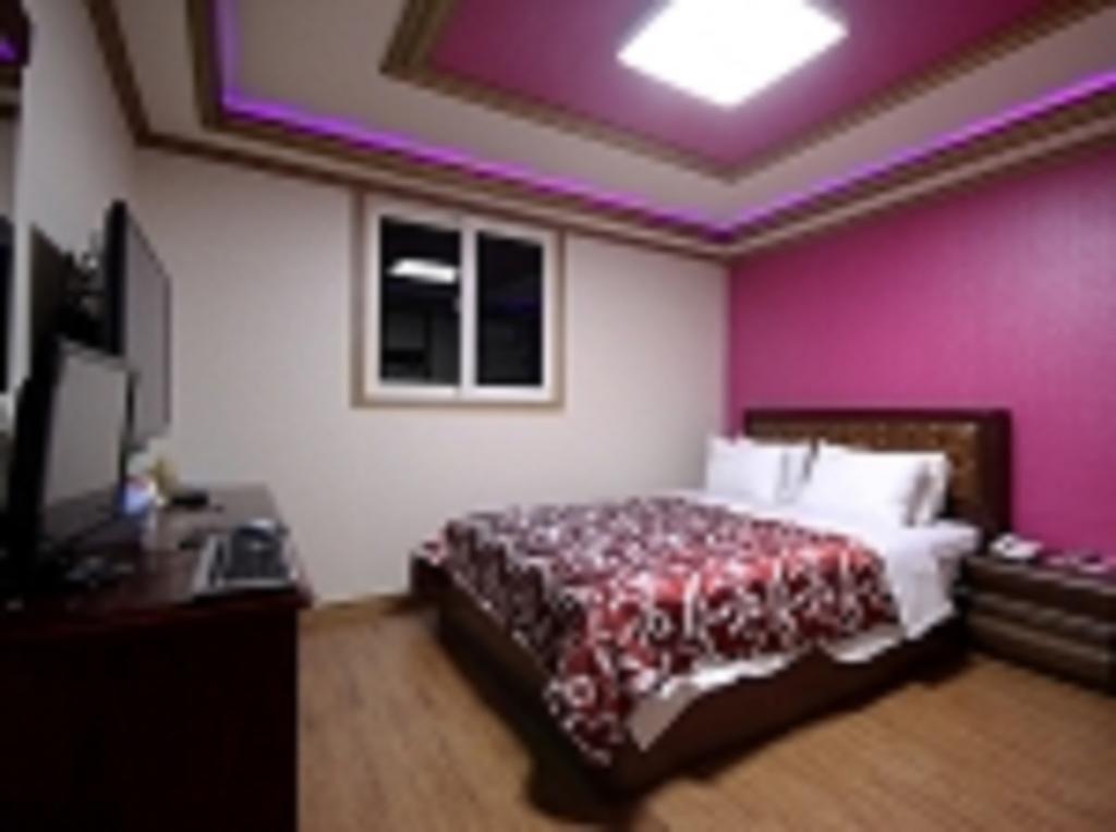 Guangju Hotel Banana Gwangju Metropolitan City Exterior photo