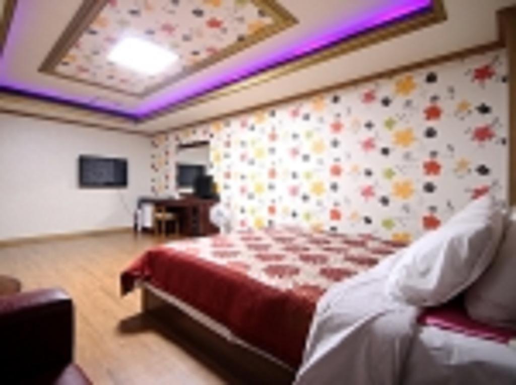 Guangju Hotel Banana Gwangju Metropolitan City Exterior photo